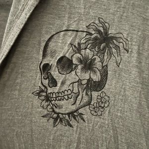 Lovesick Sweater Cape - Super Soft Skull Grey TORRID Size 3/4